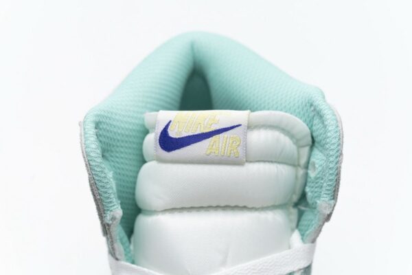 555088-311 Air Jordan 1 OG Hi Retro“Turbo Green” - Image 13